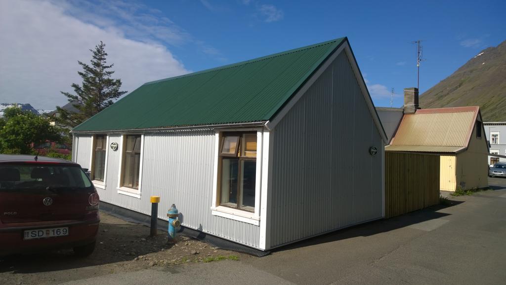 Comfortable Bungalow Ísafjörður Стая снимка